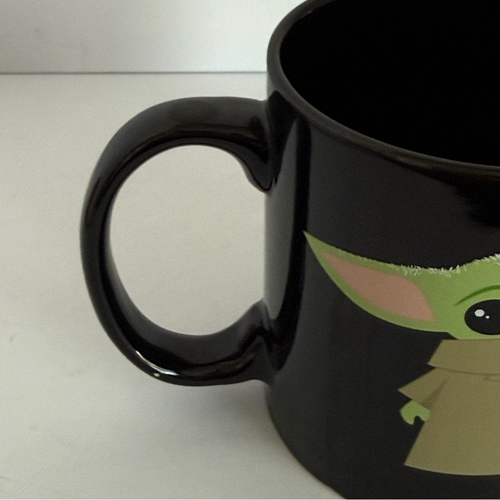 Star Wars: The Mandalorian The Child Stand Black 20 oz. Mug - Picture 3 of 9